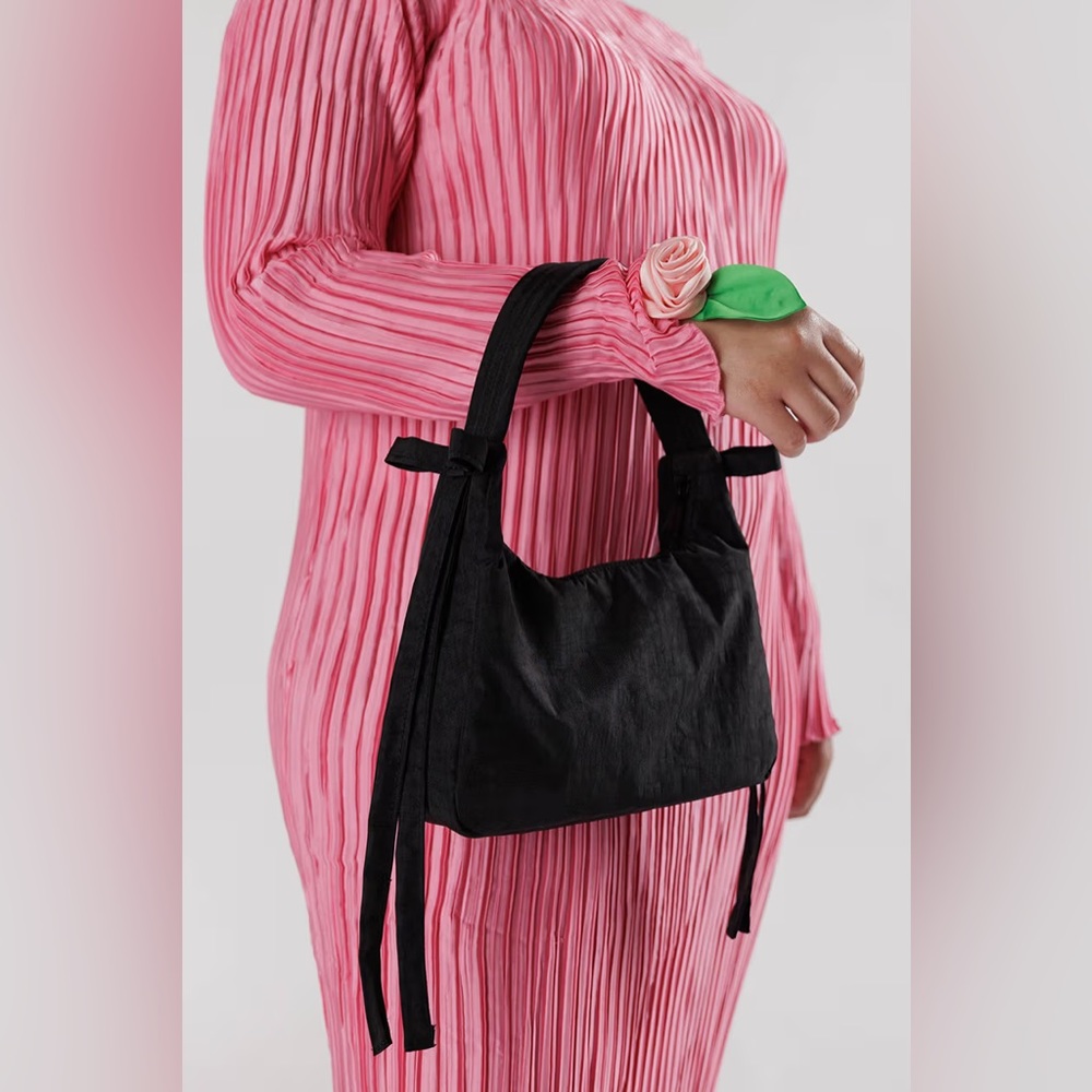 Baggu x Sandy Liang Mini Bow Bag Black NWT - Picture 3 of 5